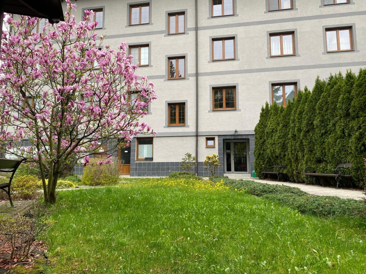 Apartman Posta Rajecke Teplice Exterior photo